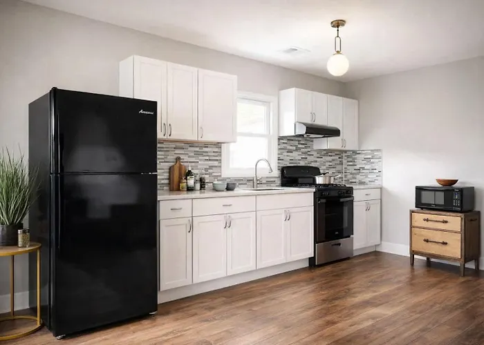 Spacious 7-bedroom In