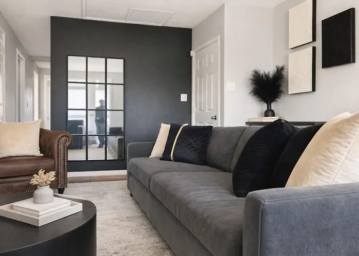 Spacious 7-bedroom In